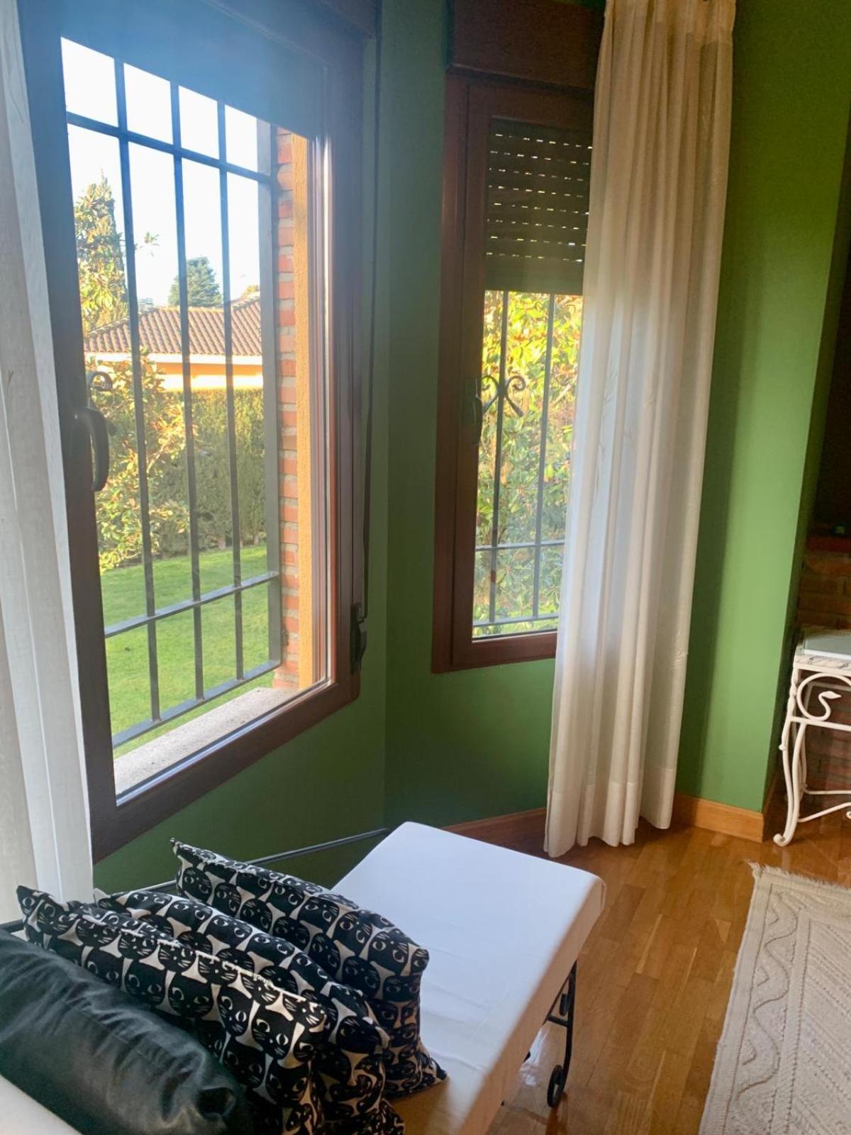 Luxury Positive House Gran Chaparral Toledo Homestay Pepino