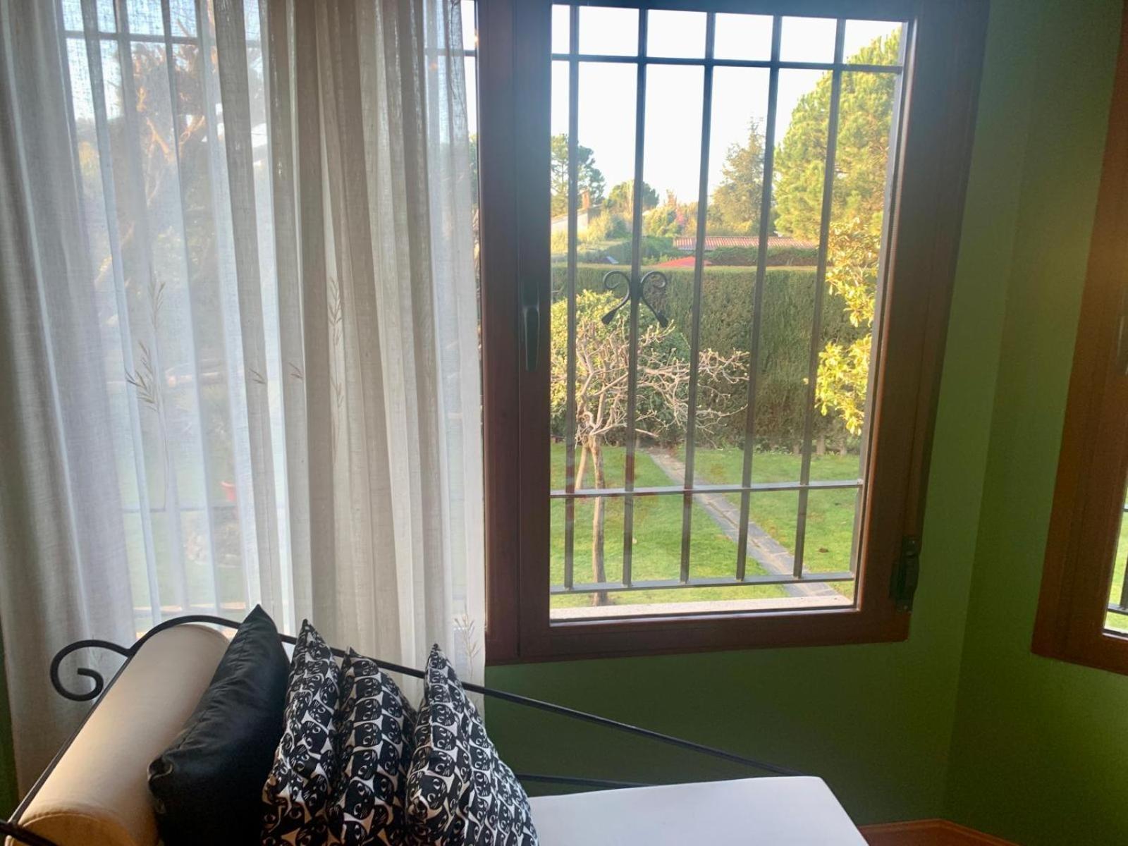 Luxury Positive House Gran Chaparral Toledo Homestay Pepino