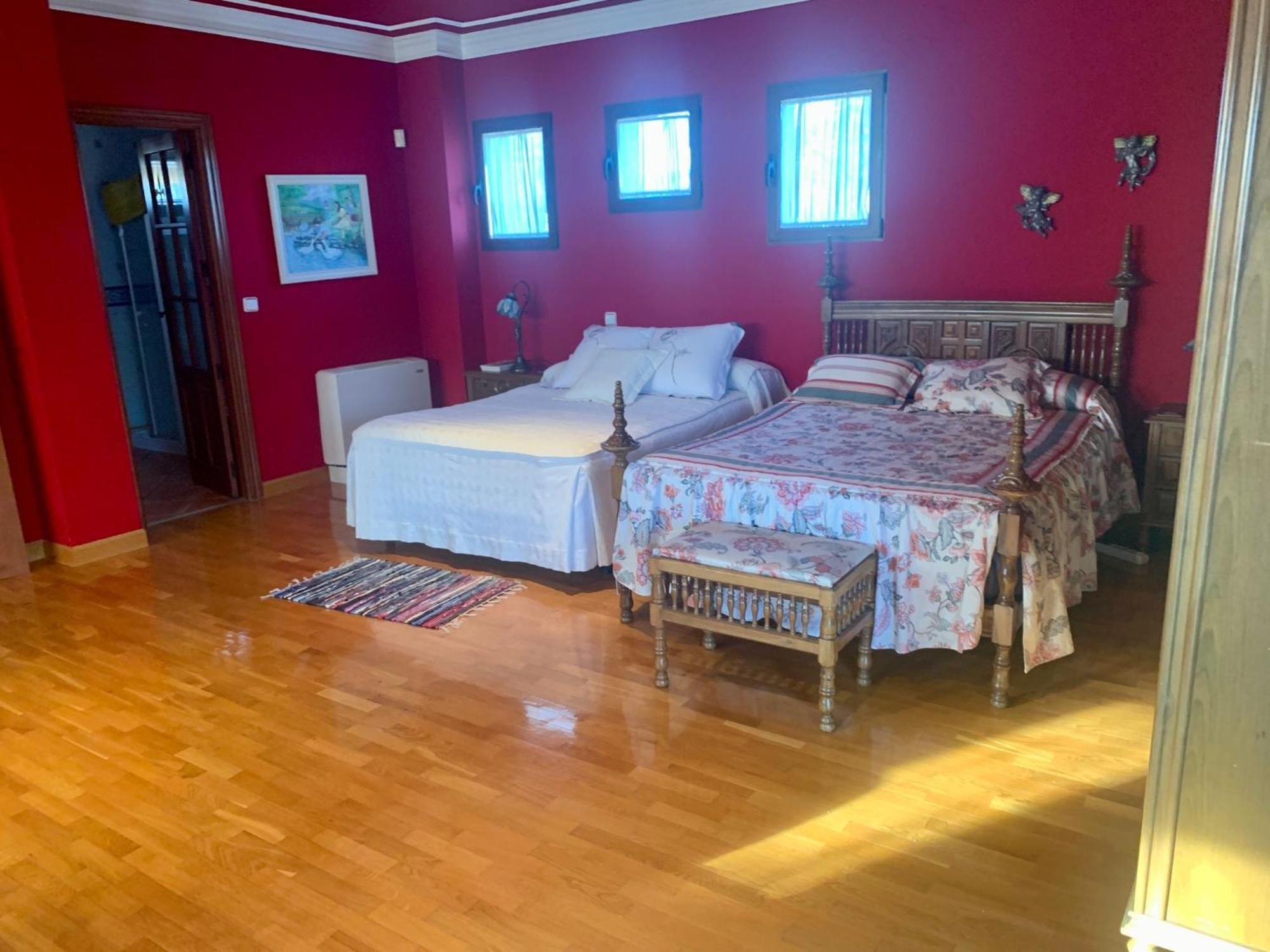 Luxury Positive House Gran Chaparral Toledo